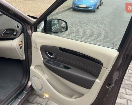 Коричневый Рено Гранд Сценик, объемом двигателя 1.6 л и пробегом 260 тыс. км за 8000 $, фото 14 на Automoto.ua