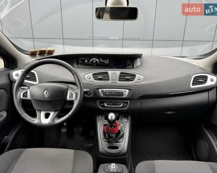 Коричневый Рено Гранд Сценик, объемом двигателя 1.6 л и пробегом 246 тыс. км за 9900 $, фото 16 на Automoto.ua