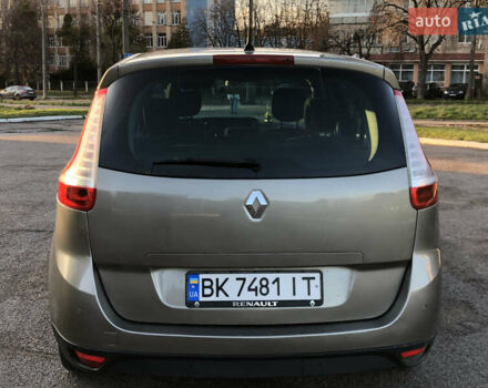 Коричневий Рено Гранд Сценік, об'ємом двигуна 1.5 л та пробігом 237 тис. км за 8399 $, фото 5 на Automoto.ua