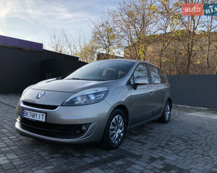 Коричневий Рено Гранд Сценік, об'ємом двигуна 1.5 л та пробігом 237 тис. км за 8399 $, фото 21 на Automoto.ua