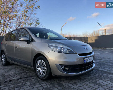 Коричневий Рено Гранд Сценік, об'ємом двигуна 1.5 л та пробігом 237 тис. км за 8399 $, фото 19 на Automoto.ua