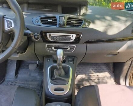 Коричневий Рено Гранд Сценік, об'ємом двигуна 1.46 л та пробігом 108 тис. км за 10500 $, фото 34 на Automoto.ua