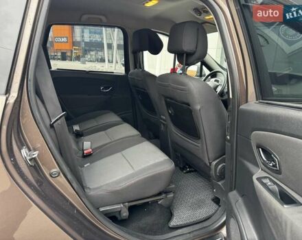 Коричневый Рено Гранд Сценик, объемом двигателя 1.6 л и пробегом 246 тыс. км за 9900 $, фото 13 на Automoto.ua