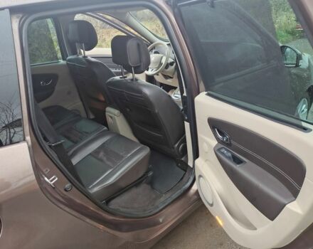 Коричневий Рено Гранд Сценік, об'ємом двигуна 2 л та пробігом 202 тис. км за 8250 $, фото 11 на Automoto.ua