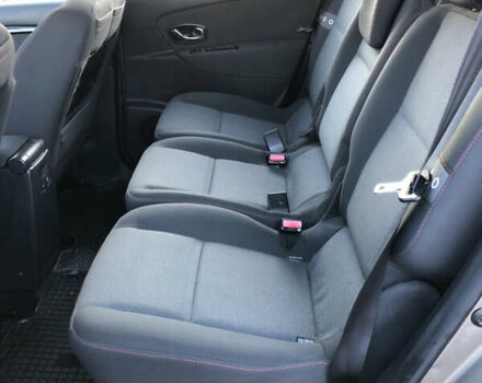 Коричневий Рено Гранд Сценік, об'ємом двигуна 1.5 л та пробігом 237 тис. км за 8399 $, фото 28 на Automoto.ua