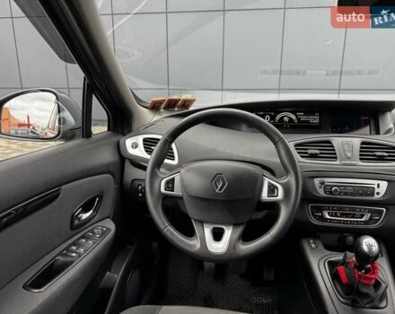 Коричневый Рено Гранд Сценик, объемом двигателя 1.6 л и пробегом 246 тыс. км за 9900 $, фото 17 на Automoto.ua