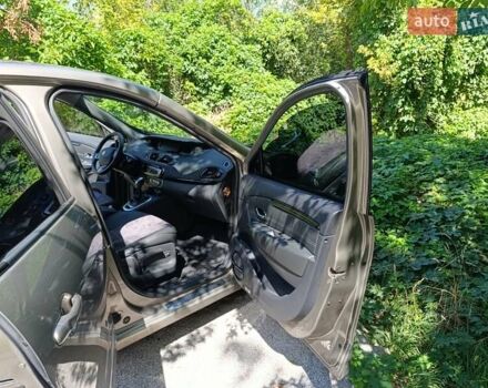 Коричневий Рено Гранд Сценік, об'ємом двигуна 1.46 л та пробігом 108 тис. км за 10500 $, фото 29 на Automoto.ua