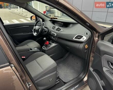 Коричневый Рено Гранд Сценик, объемом двигателя 1.6 л и пробегом 246 тыс. км за 9900 $, фото 14 на Automoto.ua