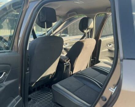 Коричневый Рено Гранд Сценик, объемом двигателя 1.6 л и пробегом 295 тыс. км за 7500 $, фото 5 на Automoto.ua