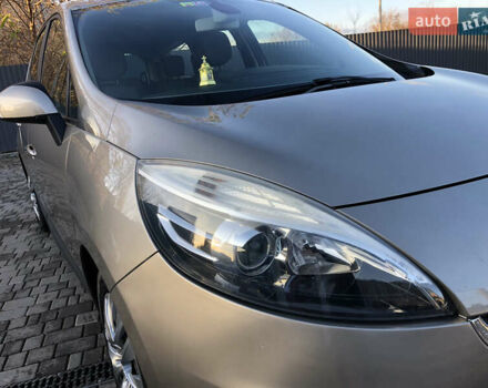 Коричневий Рено Гранд Сценік, об'ємом двигуна 1.5 л та пробігом 237 тис. км за 8399 $, фото 20 на Automoto.ua