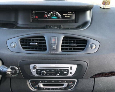 Коричневий Рено Гранд Сценік, об'ємом двигуна 1.5 л та пробігом 237 тис. км за 8399 $, фото 36 на Automoto.ua