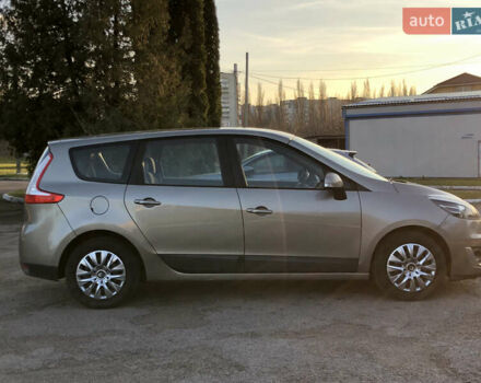 Коричневий Рено Гранд Сценік, об'ємом двигуна 1.5 л та пробігом 237 тис. км за 8399 $, фото 7 на Automoto.ua