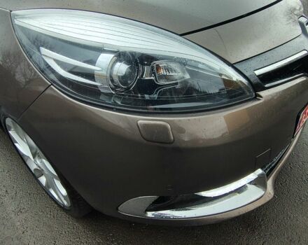 Коричневий Рено Гранд Сценік, об'ємом двигуна 2 л та пробігом 202 тис. км за 8250 $, фото 7 на Automoto.ua