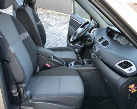 Коричневий Рено Гранд Сценік, об'ємом двигуна 1.5 л та пробігом 237 тис. км за 8399 $, фото 30 на Automoto.ua