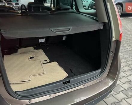 Коричневый Рено Гранд Сценик, объемом двигателя 1.6 л и пробегом 260 тыс. км за 8000 $, фото 17 на Automoto.ua