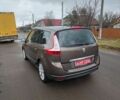 Коричневий Рено Гранд Сценік, об'ємом двигуна 2 л та пробігом 202 тис. км за 8250 $, фото 3 на Automoto.ua