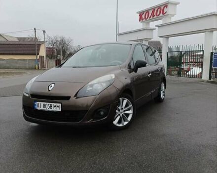 Коричневий Рено Гранд Сценік, об'ємом двигуна 1.6 л та пробігом 239 тис. км за 7600 $, фото 38 на Automoto.ua