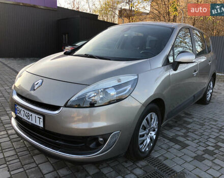 Коричневий Рено Гранд Сценік, об'ємом двигуна 1.5 л та пробігом 237 тис. км за 8399 $, фото 11 на Automoto.ua