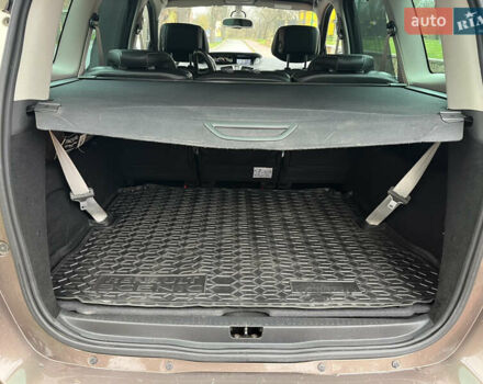 Коричневый Рено Гранд Сценик, объемом двигателя 2 л и пробегом 254 тыс. км за 9600 $, фото 45 на Automoto.ua