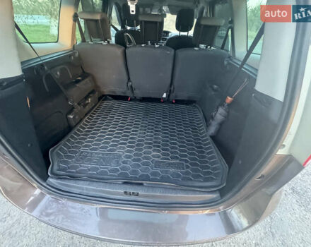 Коричневый Рено Гранд Сценик, объемом двигателя 1.46 л и пробегом 283 тыс. км за 9350 $, фото 13 на Automoto.ua