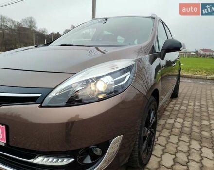 Коричневий Рено Гранд Сценік, об'ємом двигуна 1.6 л та пробігом 152 тис. км за 10800 $, фото 5 на Automoto.ua