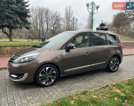 Коричневый Рено Гранд Сценик, объемом двигателя 2 л и пробегом 254 тыс. км за 9400 $, фото 11 на Automoto.ua