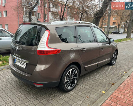 Коричневый Рено Гранд Сценик, объемом двигателя 2 л и пробегом 254 тыс. км за 9400 $, фото 24 на Automoto.ua