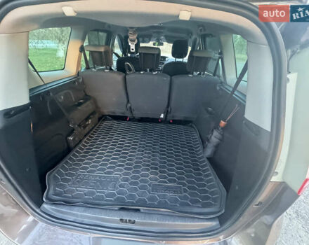 Коричневый Рено Гранд Сценик, объемом двигателя 1.46 л и пробегом 283 тыс. км за 9350 $, фото 12 на Automoto.ua