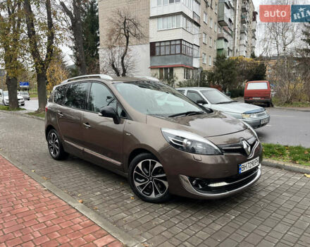 Коричневый Рено Гранд Сценик, объемом двигателя 2 л и пробегом 254 тыс. км за 9600 $, фото 5 на Automoto.ua