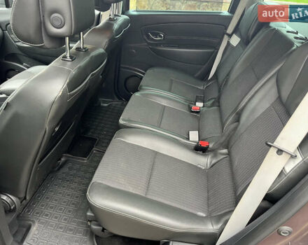 Коричневый Рено Гранд Сценик, объемом двигателя 2 л и пробегом 254 тыс. км за 9400 $, фото 41 на Automoto.ua