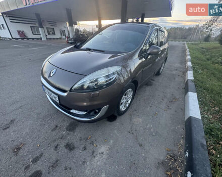 Коричневый Рено Гранд Сценик, объемом двигателя 1.46 л и пробегом 283 тыс. км за 9350 $, фото 16 на Automoto.ua