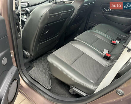 Коричневый Рено Гранд Сценик, объемом двигателя 2 л и пробегом 254 тыс. км за 9600 $, фото 38 на Automoto.ua