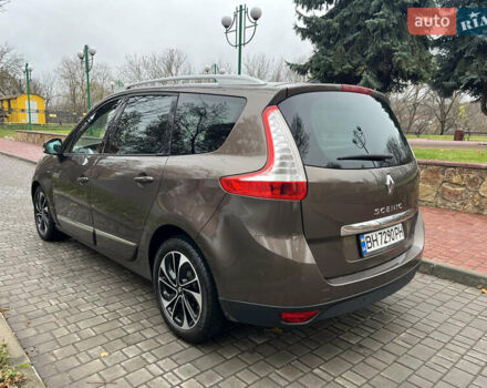 Коричневый Рено Гранд Сценик, объемом двигателя 2 л и пробегом 254 тыс. км за 9400 $, фото 18 на Automoto.ua