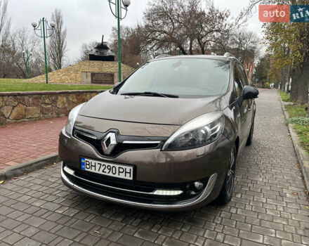 Коричневый Рено Гранд Сценик, объемом двигателя 2 л и пробегом 254 тыс. км за 9600 $, фото 6 на Automoto.ua