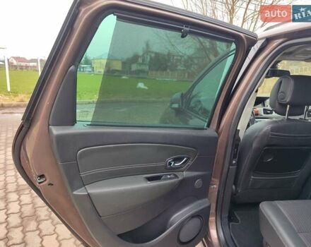 Коричневий Рено Гранд Сценік, об'ємом двигуна 1.6 л та пробігом 152 тис. км за 10800 $, фото 26 на Automoto.ua