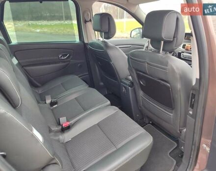 Коричневий Рено Гранд Сценік, об'ємом двигуна 1.6 л та пробігом 152 тис. км за 10800 $, фото 24 на Automoto.ua