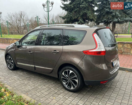 Коричневый Рено Гранд Сценик, объемом двигателя 2 л и пробегом 254 тыс. км за 9600 $, фото 13 на Automoto.ua