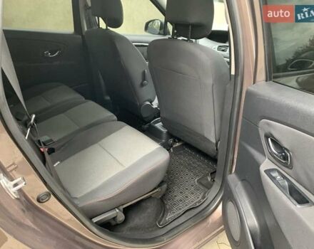 Рено Гранд Сценик 2013 в Жовкве на Automoto.ua Коричневый Рено Гранд Сценик, объемом двигателя 1.5 л и пробегом 280 тыс. км за 6999 $, фото 7 на Automoto.ua