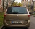 Коричневий Рено Гранд Сценік, об'ємом двигуна 1.5 л та пробігом 212 тис. км за 9200 $, фото 3 на Automoto.ua