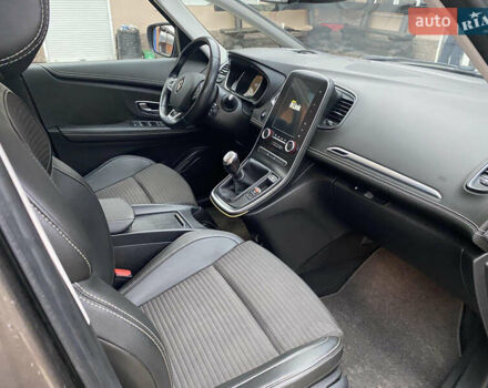 Коричневий Рено Гранд Сценік, об'ємом двигуна 1.6 л та пробігом 199 тис. км за 14500 $, фото 5 на Automoto.ua