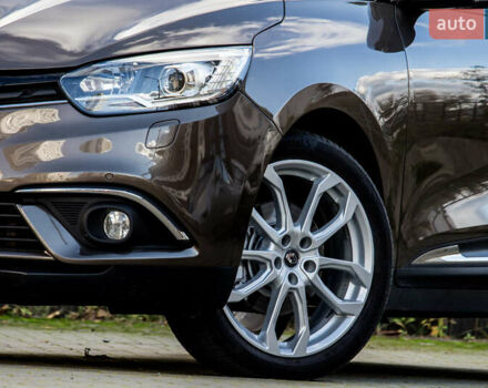 Коричневый Рено Гранд Сценик, объемом двигателя 0 л и пробегом 198 тыс. км за 16500 $, фото 19 на Automoto.ua