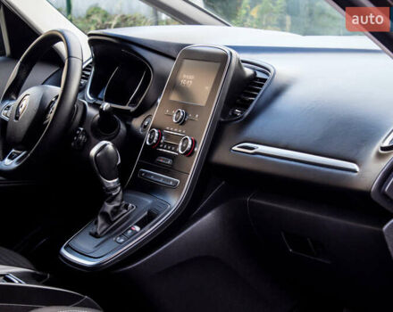 Коричневый Рено Гранд Сценик, объемом двигателя 0 л и пробегом 198 тыс. км за 16500 $, фото 25 на Automoto.ua