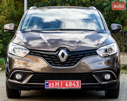 Коричневый Рено Гранд Сценик, объемом двигателя 0 л и пробегом 198 тыс. км за 16500 $, фото 2 на Automoto.ua