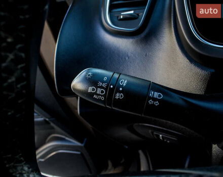 Коричневый Рено Гранд Сценик, объемом двигателя 0 л и пробегом 198 тыс. км за 16500 $, фото 49 на Automoto.ua