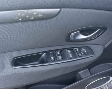 Коричневий Рено Гранд Сценік, об'ємом двигуна 1.9 л та пробігом 324 тис. км за 6990 $, фото 14 на Automoto.ua