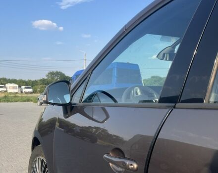 Коричневый Рено Гранд Сценик, объемом двигателя 1.6 л и пробегом 290 тыс. км за 7800 $, фото 3 на Automoto.ua