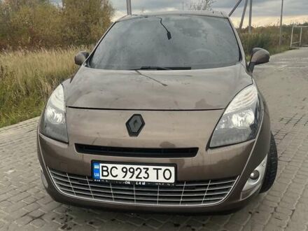 Коричневый Рено Гранд Сценик, объемом двигателя 1.9 л и пробегом 254 тыс. км за 6700 $, фото 1 на Automoto.ua