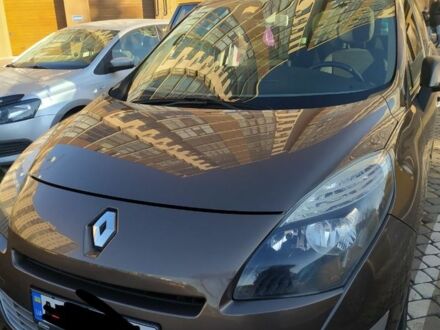 Рено Гранд Сценик 2009 в Виннице на Automoto.ua Коричневый Рено Гранд Сценик, объемом двигателя 2 л и пробегом 270 тыс. км за 7200 $, фото 1 на Automoto.ua