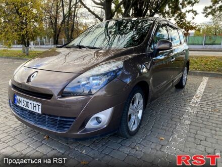 Коричневый Рено Гранд Сценик, объемом двигателя 1.4 л и пробегом 285 тыс. км за 5800 $, фото 1 на Automoto.ua