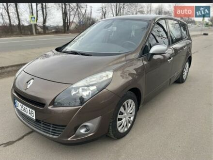 Рено Гранд Сценік 2010 у Могилев-Подольском на Automoto.ua Коричневий Рено Гранд Сценік, об'ємом двигуна 1.5 л та пробігом 310 тис. км за 6500 $, фото 1 на Automoto.ua